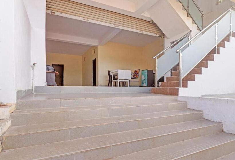 בית מלון כפרי Oyo Flagship Bgs Guest House