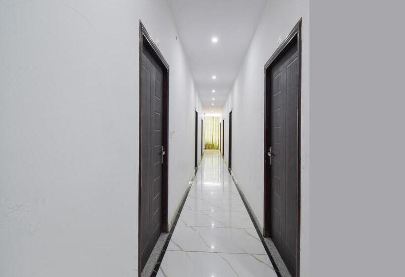 ホテル Oyo Flagship The Diamond Guest House