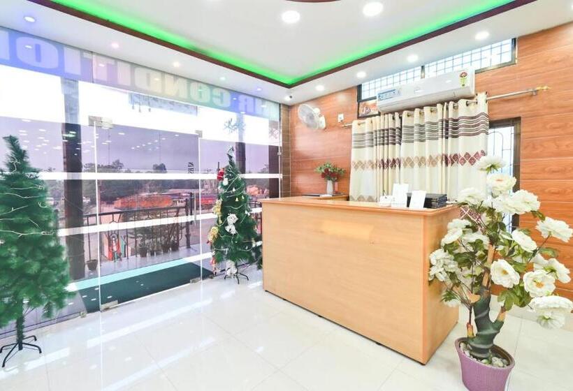 فندق Oyo Florida Restaurant & Guest House