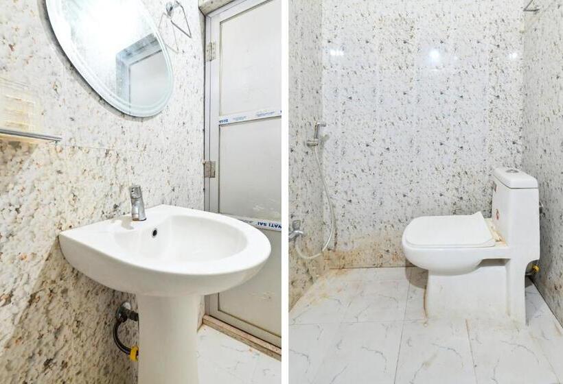 호텔 Oyo Florida Restaurant & Guest House