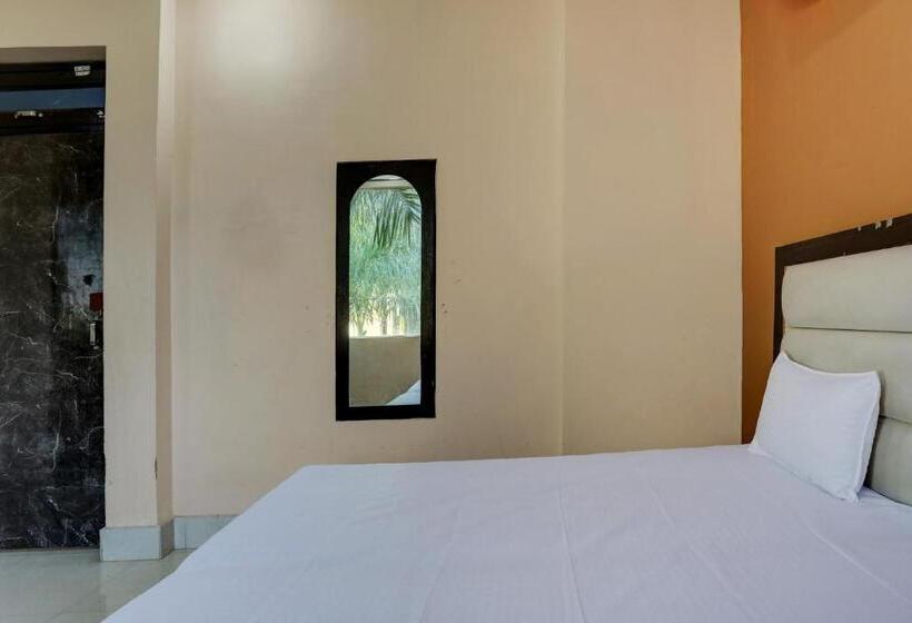 בית מלון כפרי Oyo Lucky