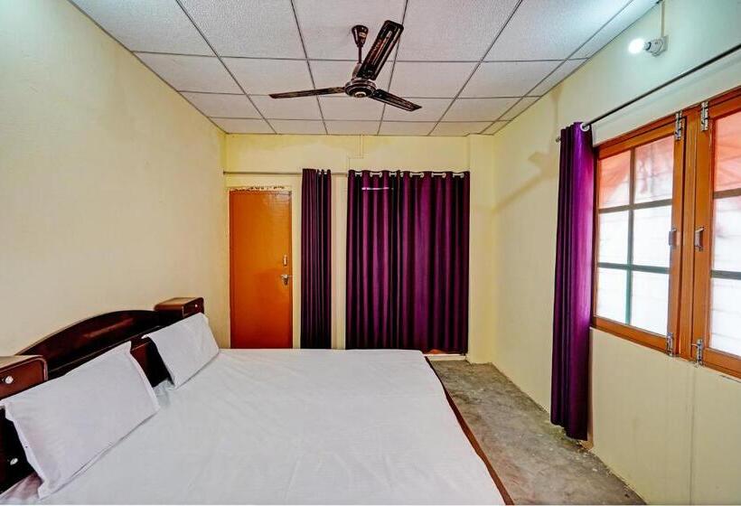 Отель Oyo Vashudev Garden