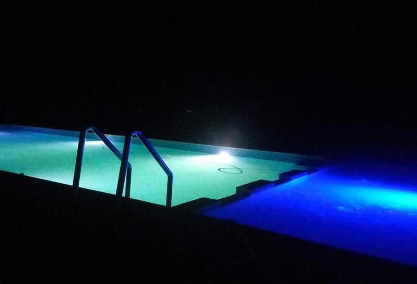 هتل Sandstar Palace