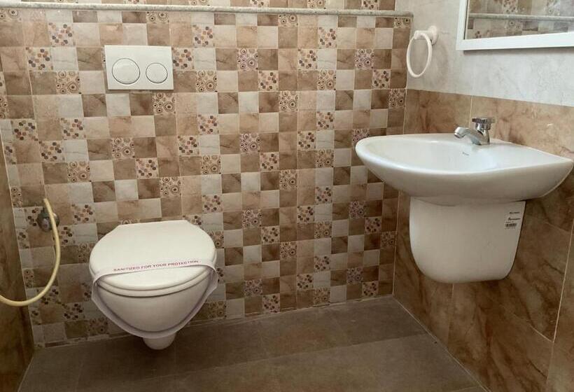 בית מלון כפרי Shantham Service Apartments, Indumanagar, Coimbatore