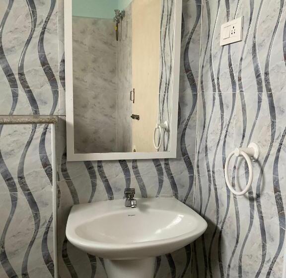 בית מלון כפרי Shantham Service Apartments, Indumanagar, Coimbatore