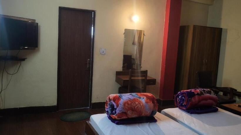 בית מלון כפרי Shiva Krishna