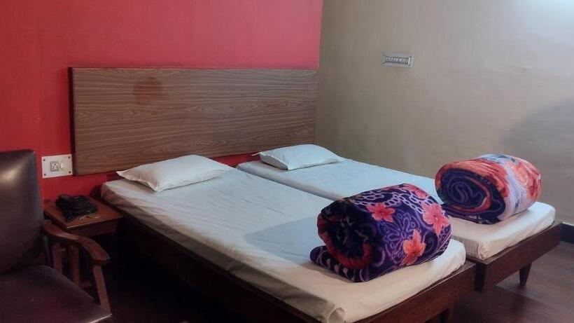 בית מלון כפרי Shiva Krishna