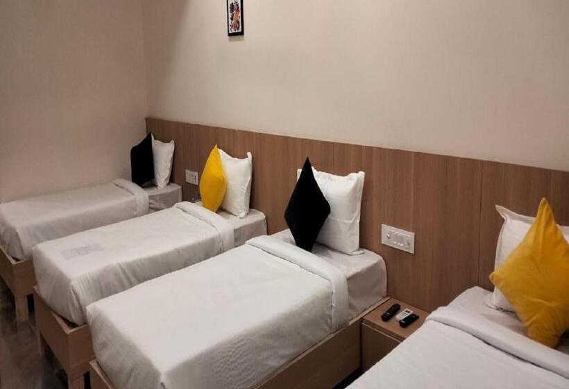 فندق Signum Cityscapes Landmark, Dahej