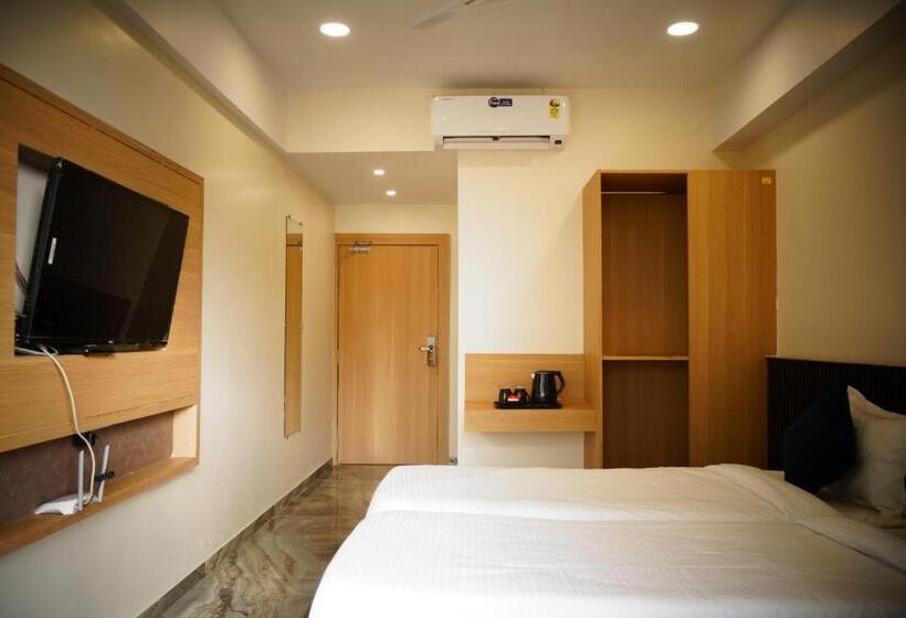 فندق Signum Cityscapes Landmark, Dahej