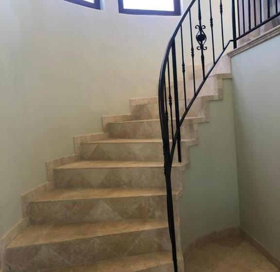 酒店 Spanish Tower And Billiard Room