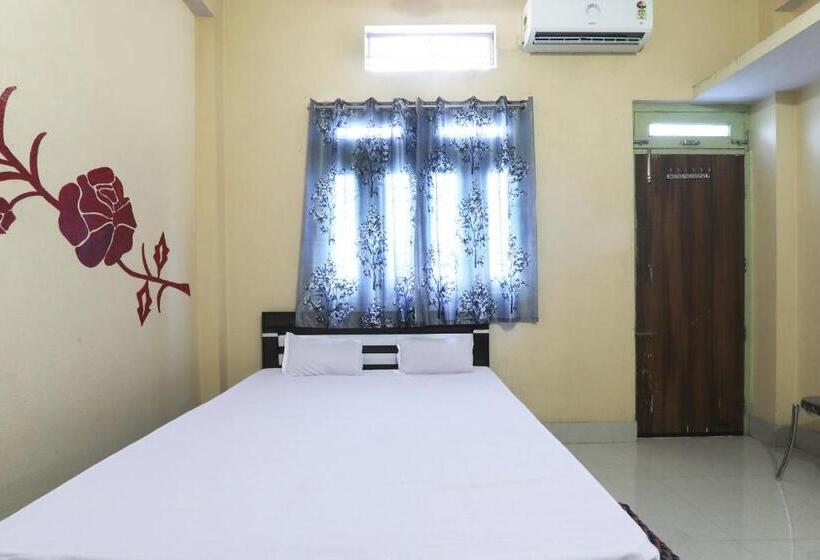 בית מלון כפרי Spot On Om Guest House