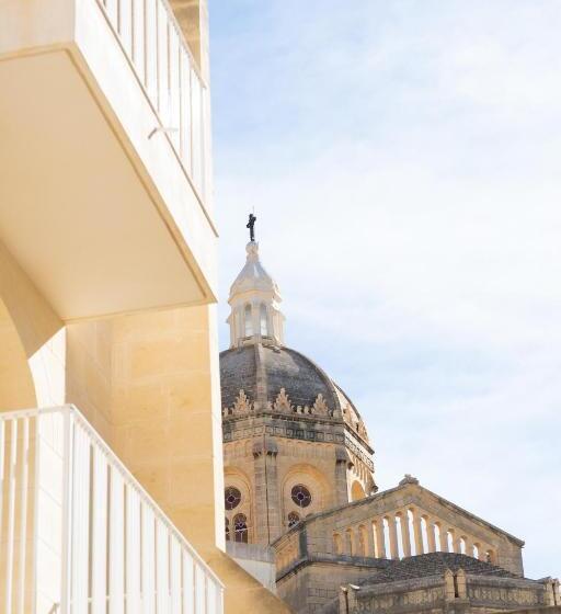 هتل The White Knight Premium Boutique