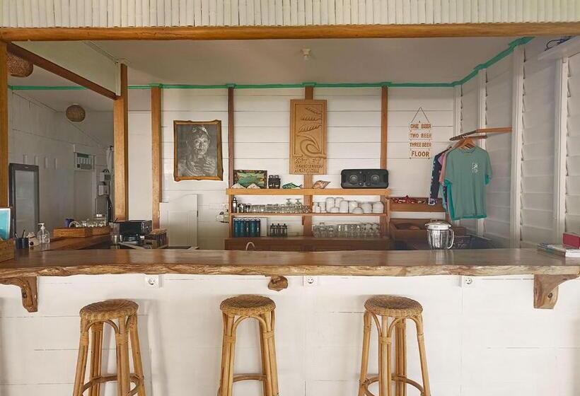 Katiet Beach Resort Mentawai Lances Right Hts