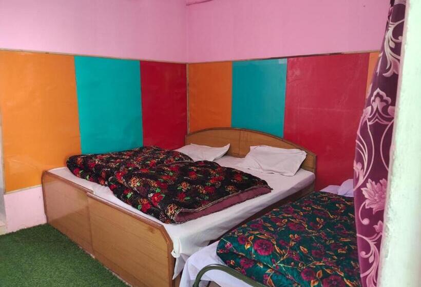 Kedarnath Near Prithvi Yatra Hotel And Doormatry