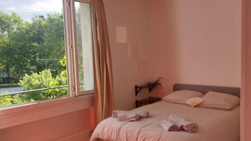 Neuilly Sur Seine Calme Et Lumineux. B&b. 3 Chambres