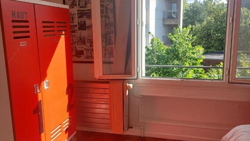 Neuilly Sur Seine Calme Et Lumineux. B&b. 3 Chambres