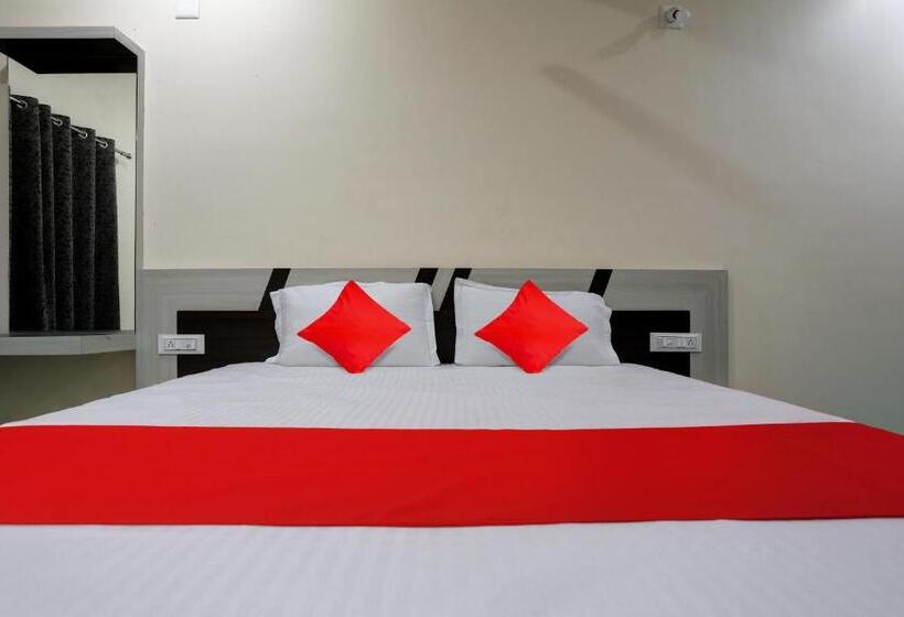 Oyo Flagship Hotel Divine Inn