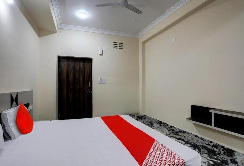 Oyo Flagship Hotel Divine Inn