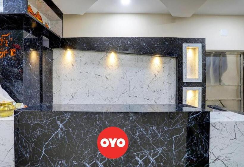 Oyo Flagship Hotel Divine Inn