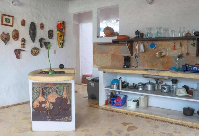 פנסיון Afro Hostel