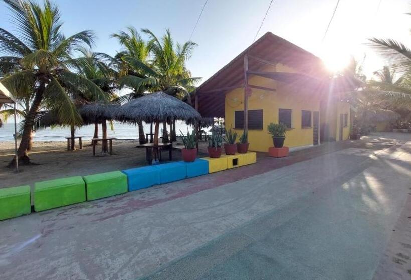 פנסיון Afro Hostel