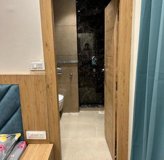 פנסיון Avadh Guest House