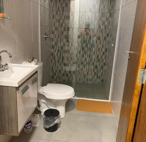 بنسيون Canto Gira Sol   Suíte Flor