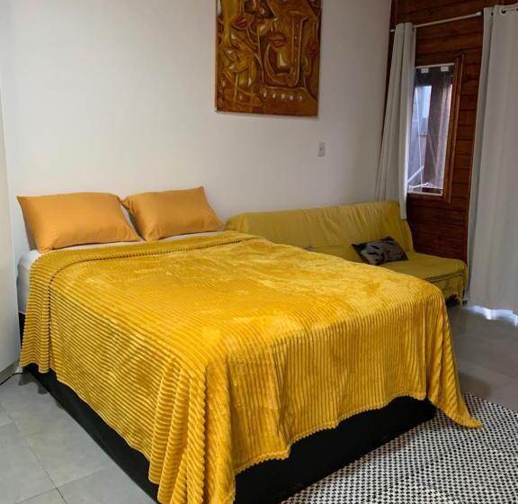 بنسيون Canto Gira Sol   Suíte Flor