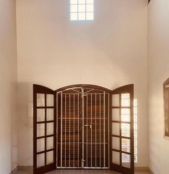 ペンション Casa Do Duke: Lar Dos Grandes