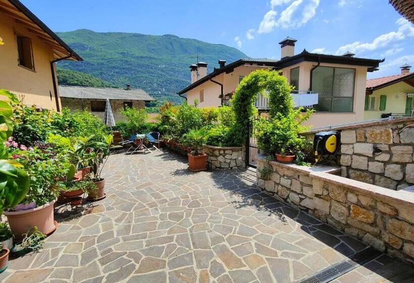 بنسيون Casa Granada