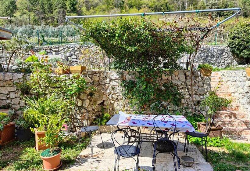 بنسيون Casa Granada