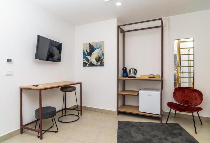 פנסיון Case Varanni   Rooms