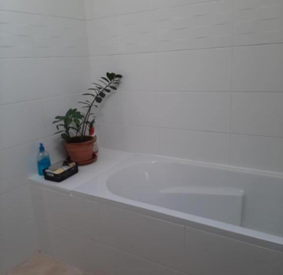 Пансион Chez Monique Et Rémi