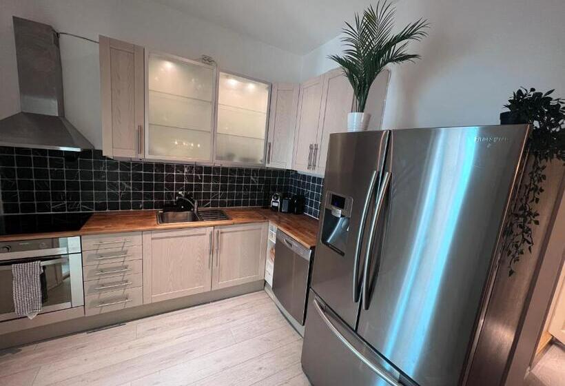 پانسیون Cozy Room With Smart Solutions Grunerløkka Central Happy Days