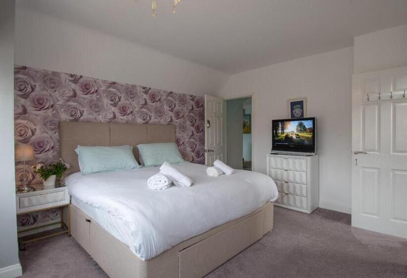 بنسيون Elegant And Spacious Private Room With Ensuite