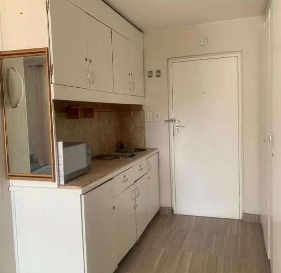 بنسيون Great Green View