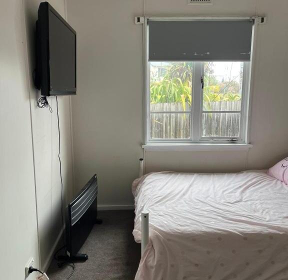 پانسیون Jennifer