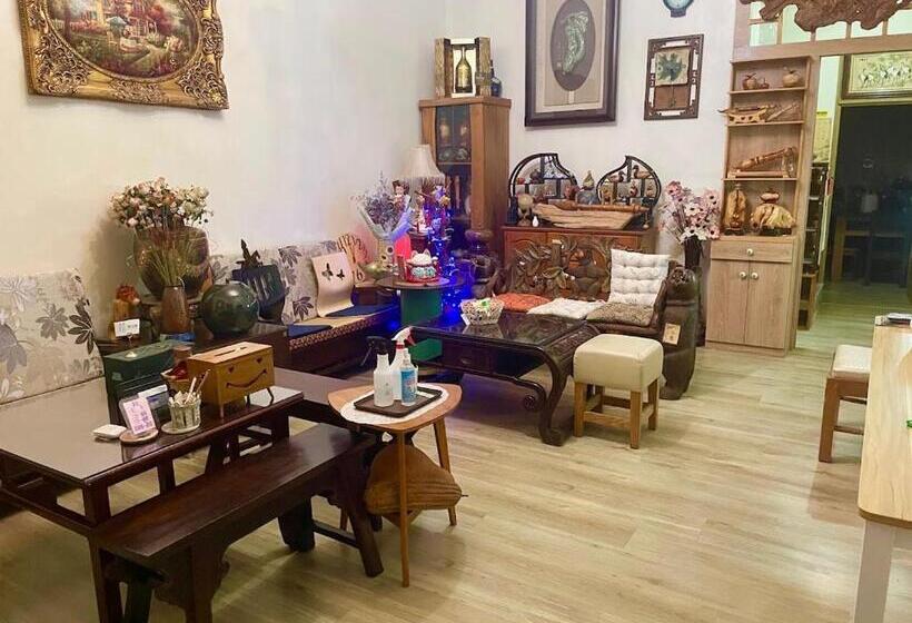 پانسیون Jiajia Inn