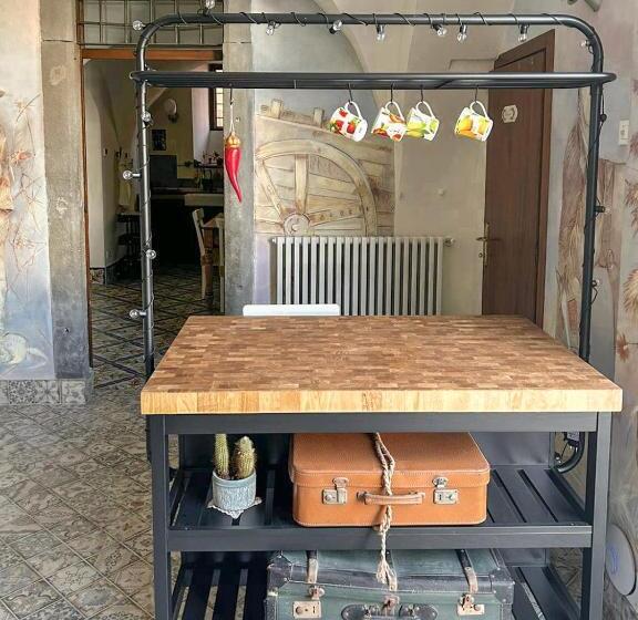 بنسيون La Curt Guest House