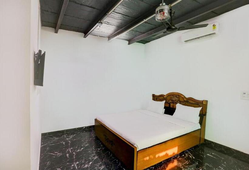 بنسيون Spot On Monsoon Lilly Resort