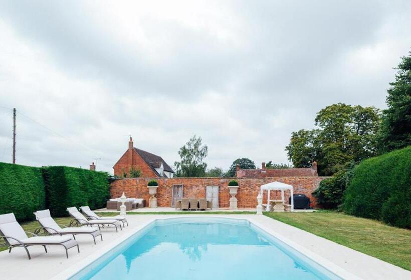 بنسيون Ripple Cottage