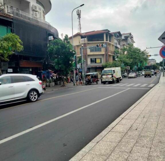 פנסיון Royal Botique