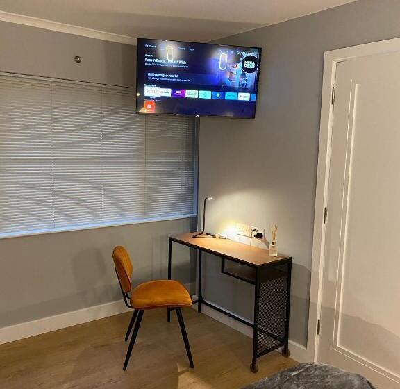 Пансион Shanroe Accommodation