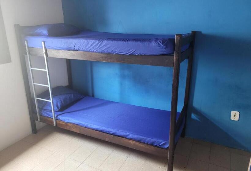 פנסיון Uaihostel