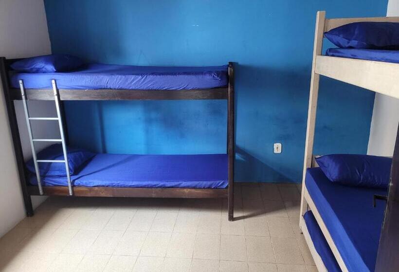 פנסיון Uaihostel