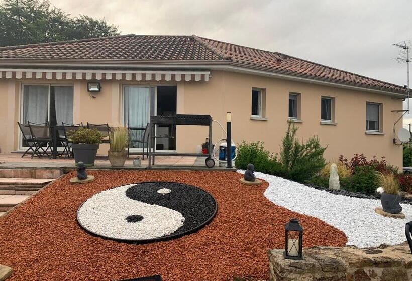 Пансион Une Agreable Chambre Independante