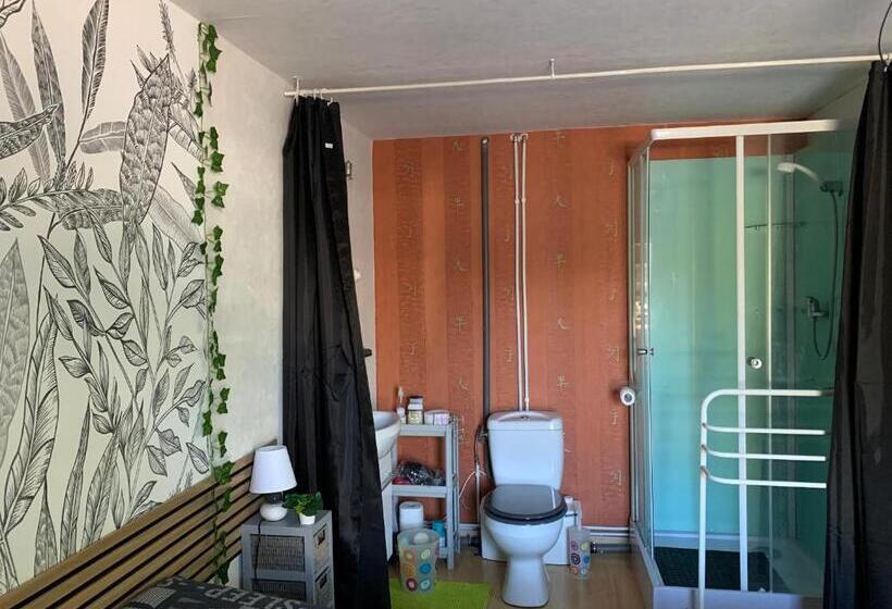 Пансион Une Agreable Chambre Independante