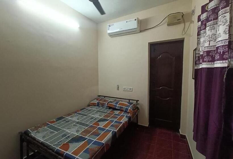 Пансион Versailles Home