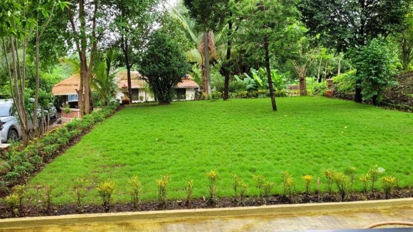 منتجع Sukriti Farms