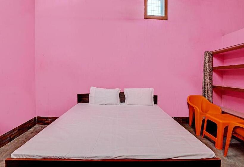 Spot On Hotel Classic & Restaurant